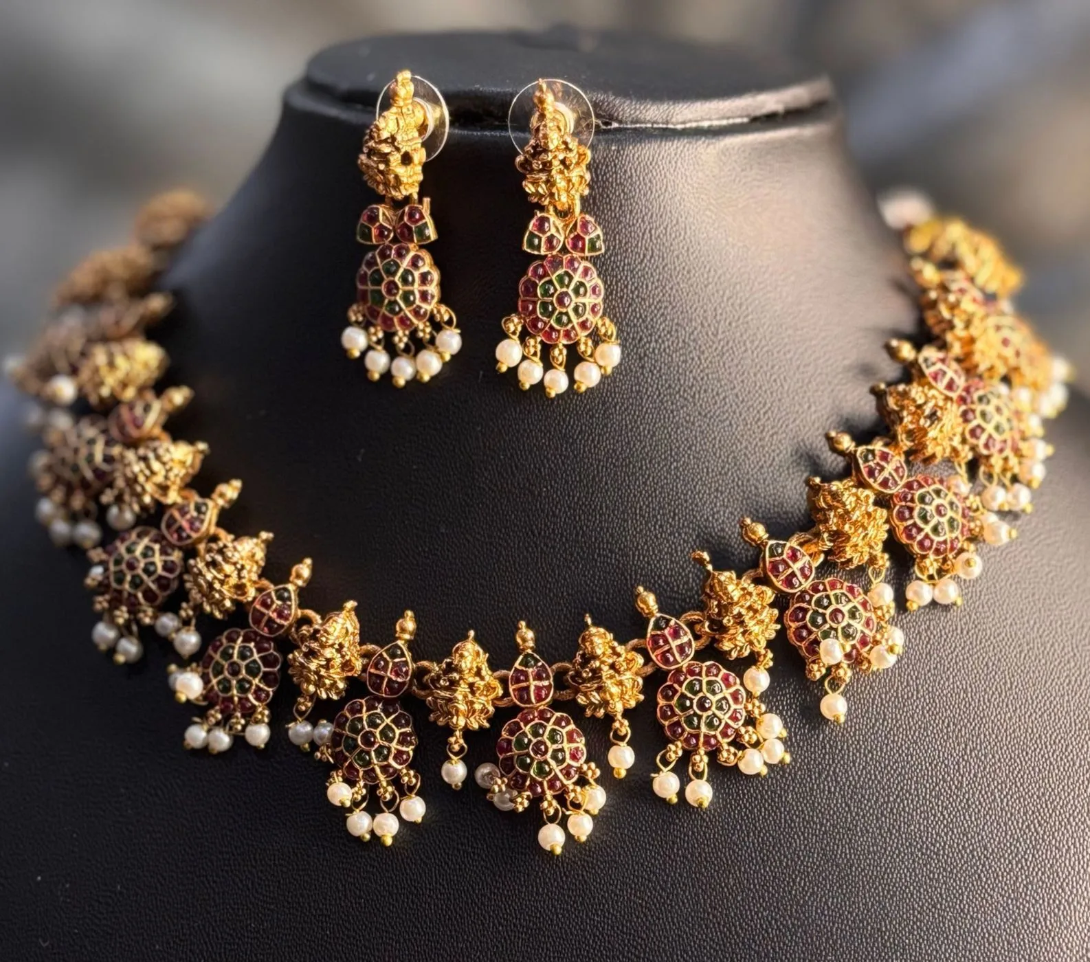 Subadra Multistone Devi Necklace 3