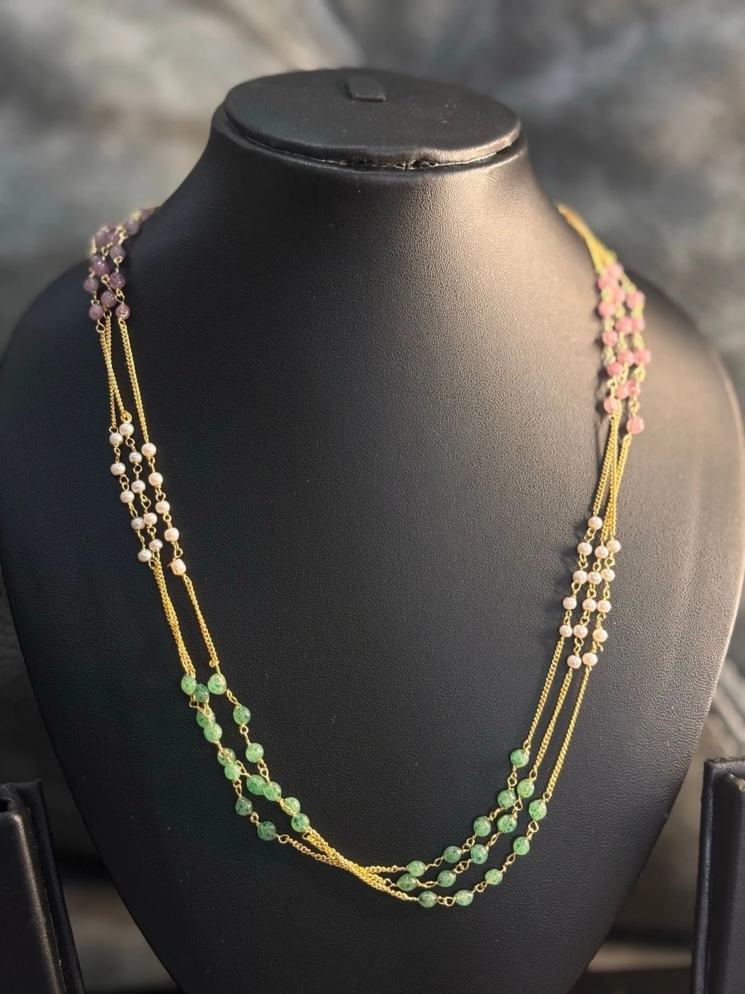 Pastel pearls neck chain 1