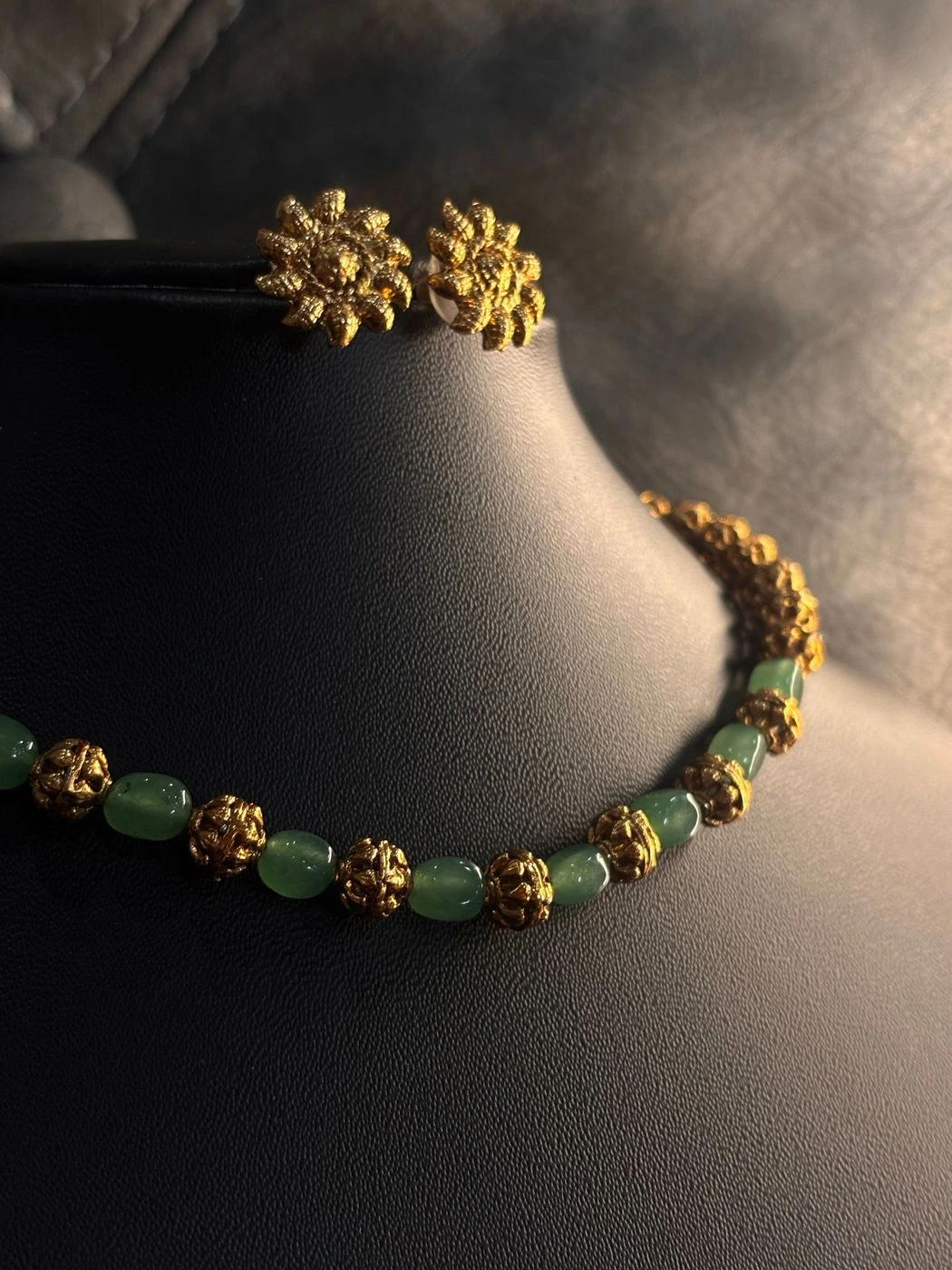 Pastel Green Stone Neck Chain 1