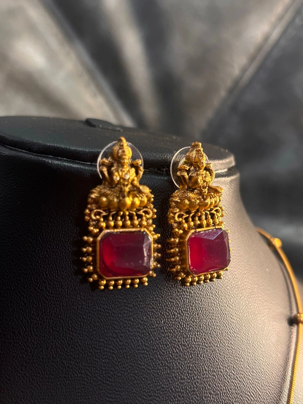 Manikyalakshmi long chain 3