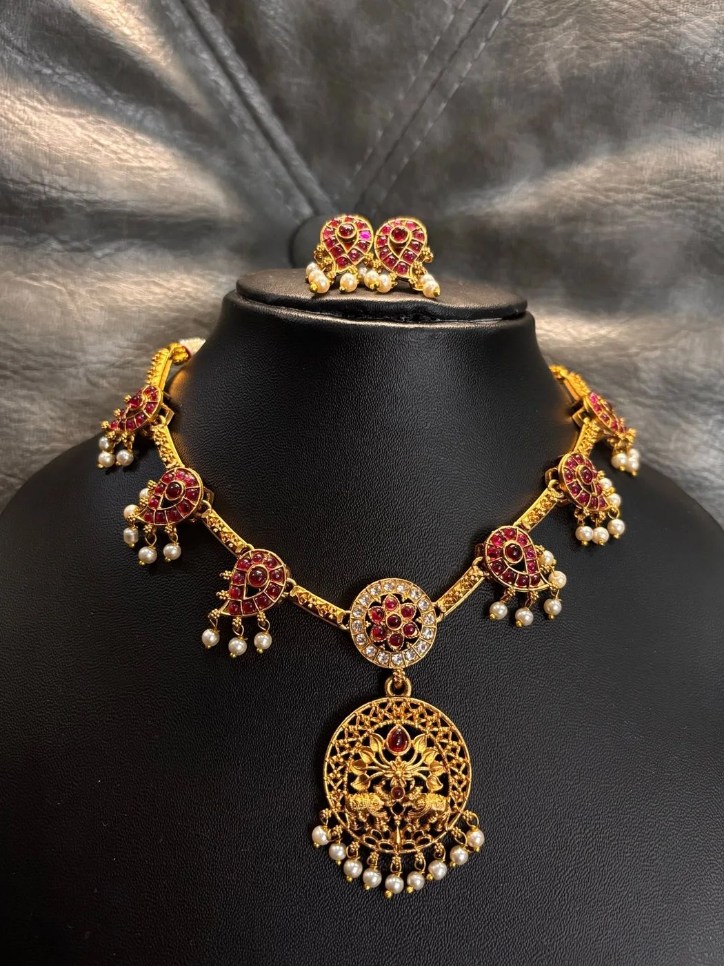 Anagha Royal Necklace 2