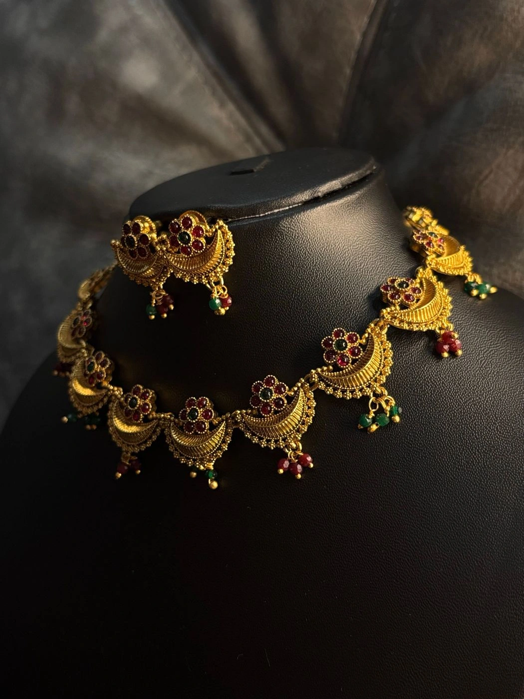 Ardha Chandra Necklace 2