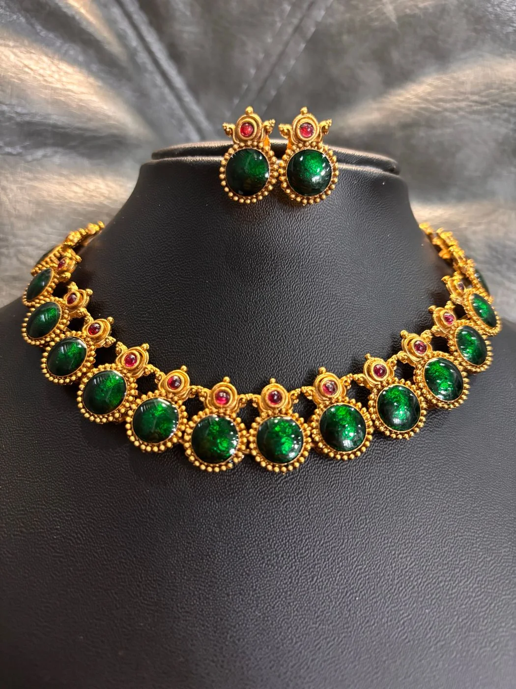 Marathaka Manjari Necklace 2