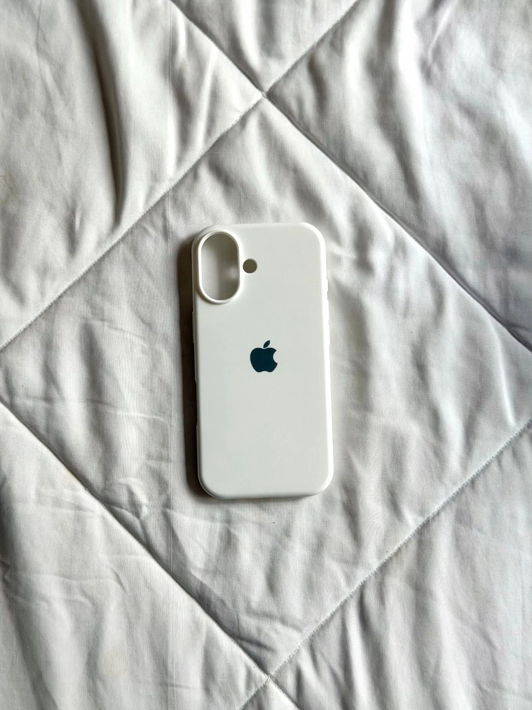 White silicone case