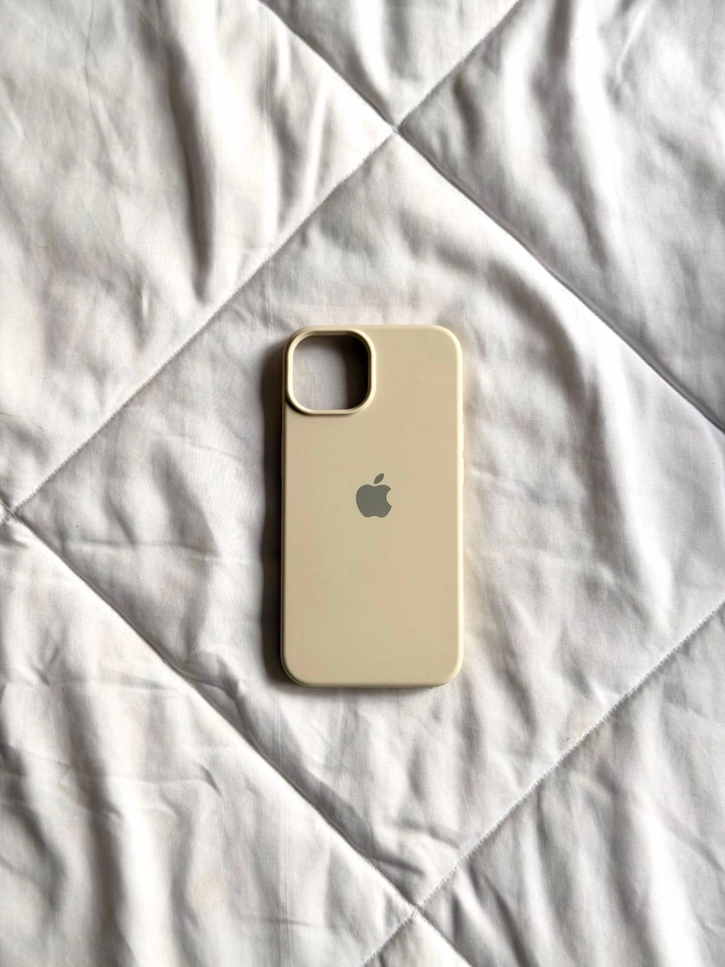 Cream silicone case