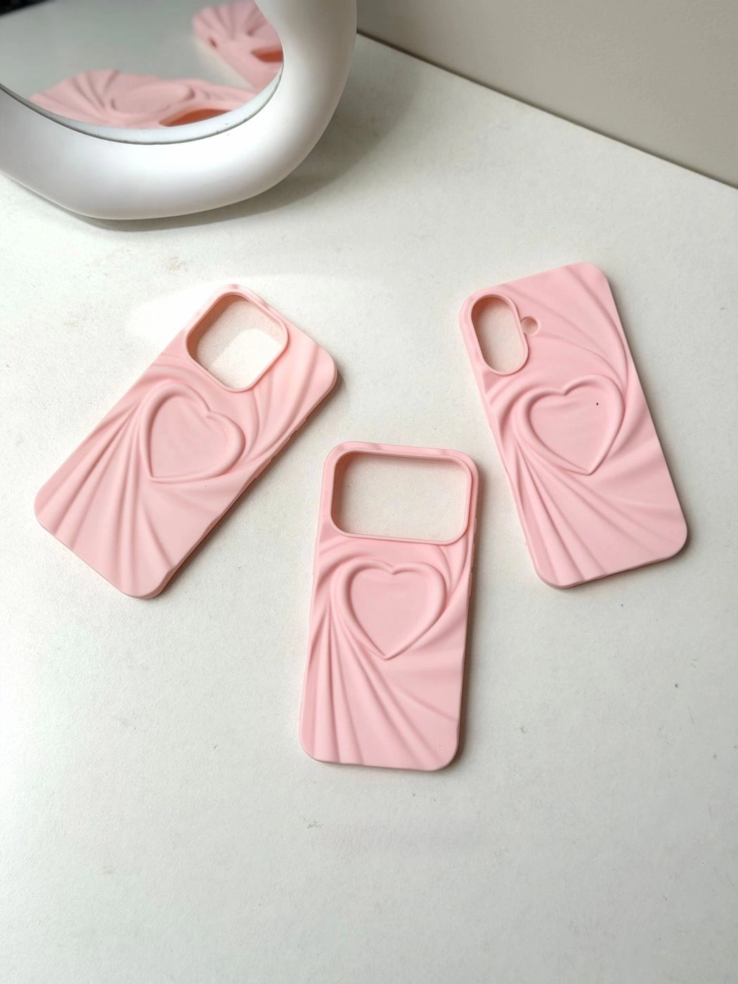 Pink Wavy heart silicone case