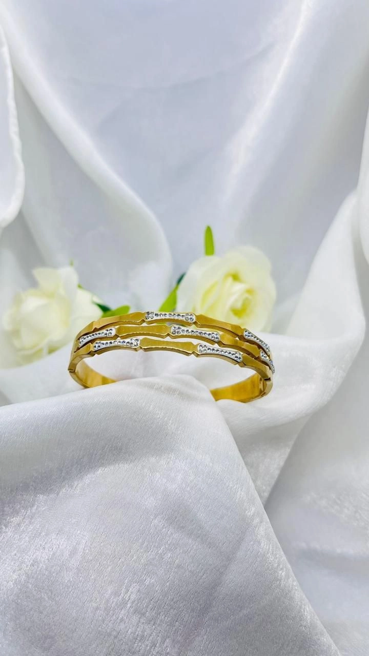 BA195298 Free shipping