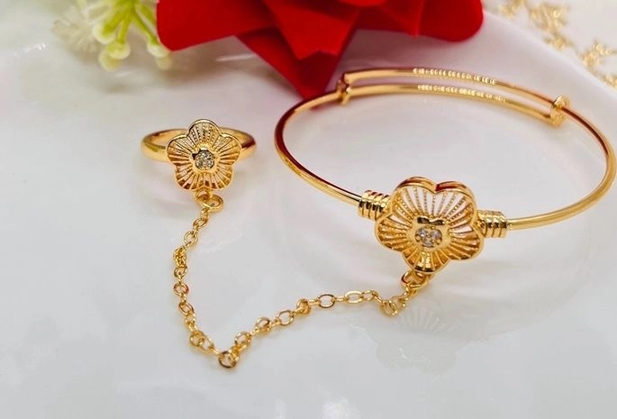 Kids hand chain and bangles