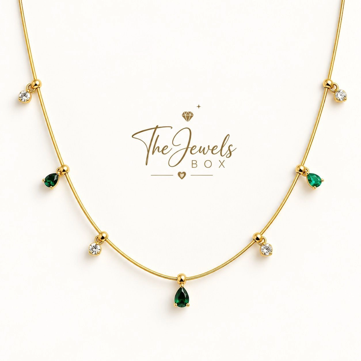 EMERALD GREEN TEARDROP PENDANT NECKLACE 2