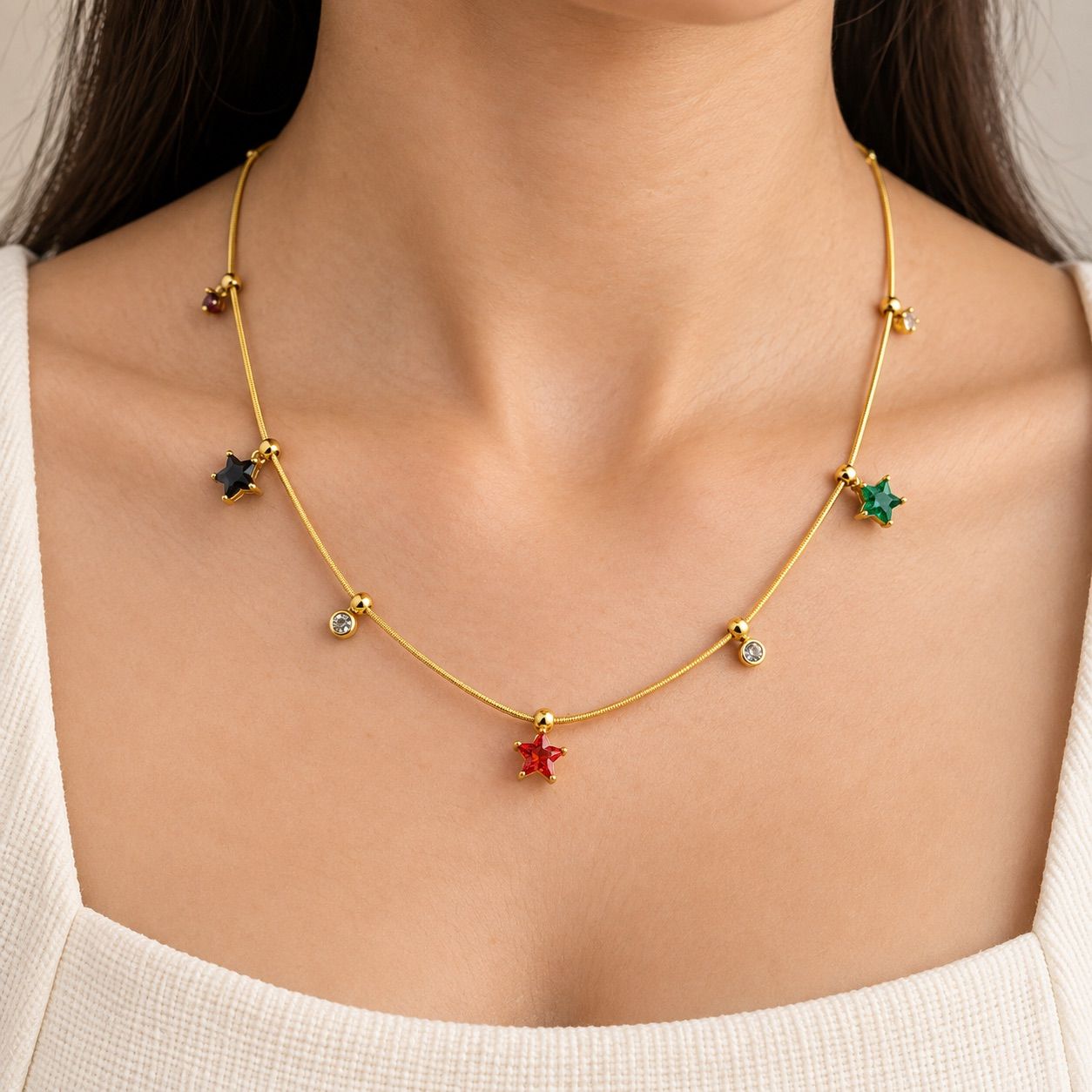 STAR PENDANT NECKLACE 1
