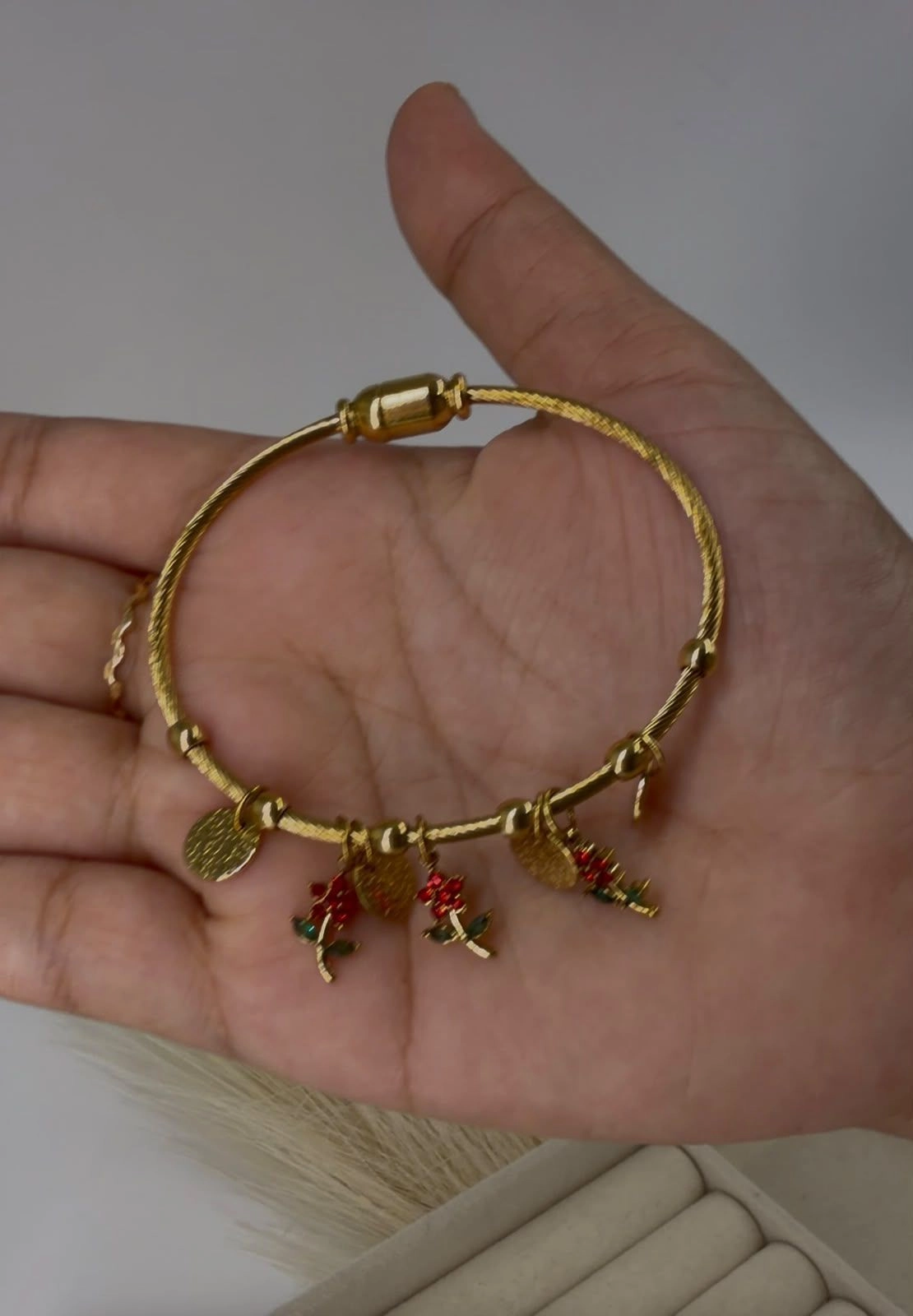 Floral bangle (2.4regular size) 2