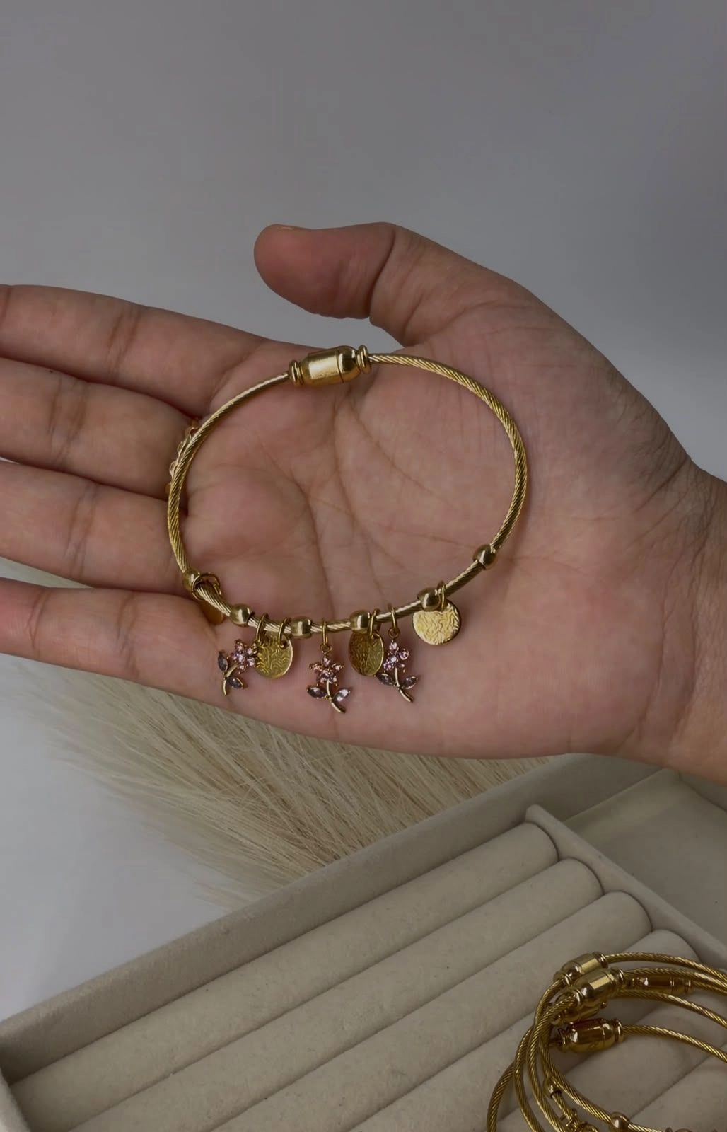 Floral bangle (2.4 regular size) 2