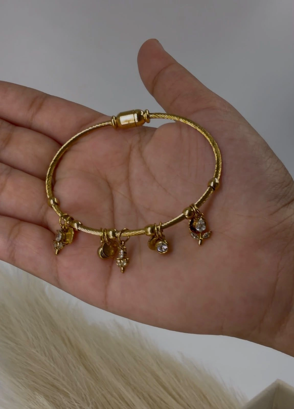 Floral bangle (2.4 regular size) 2