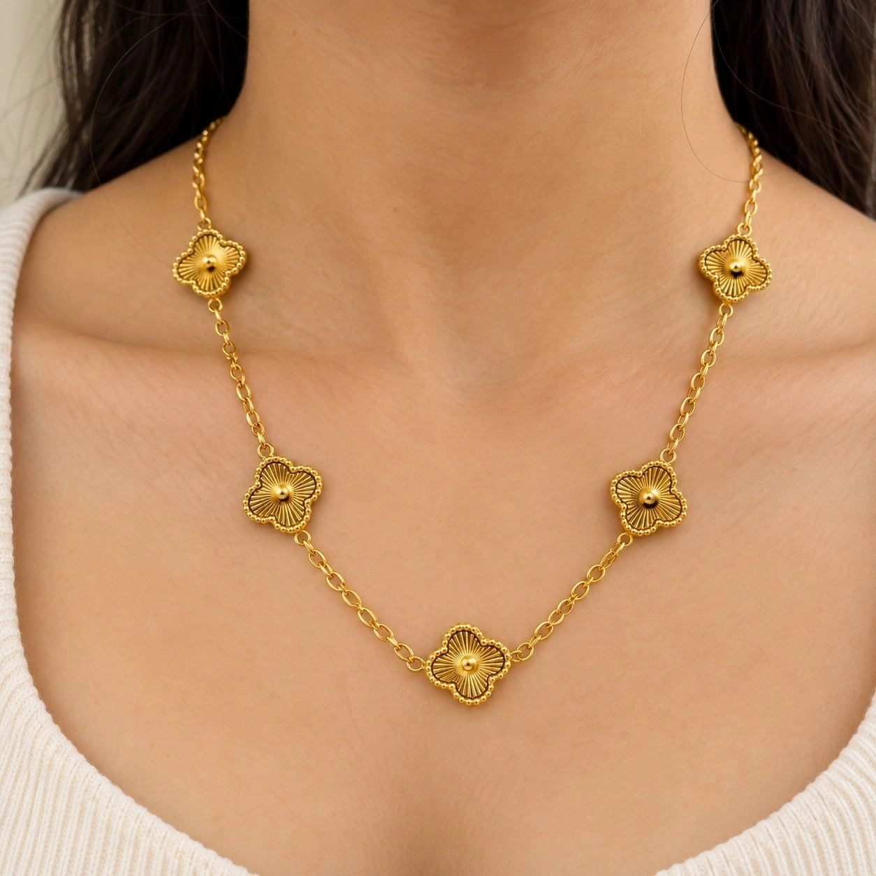 CLOVER MOTIF NECK CHAIN 1