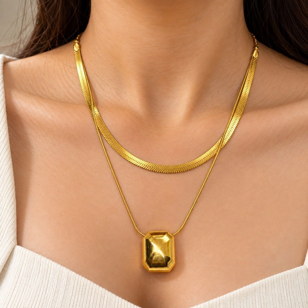 LAYERED NECKLACE WITH HERRINGBONE CHAIN & PENDANT CHAIN WITH GEOMETRIC STONE CHARM 1