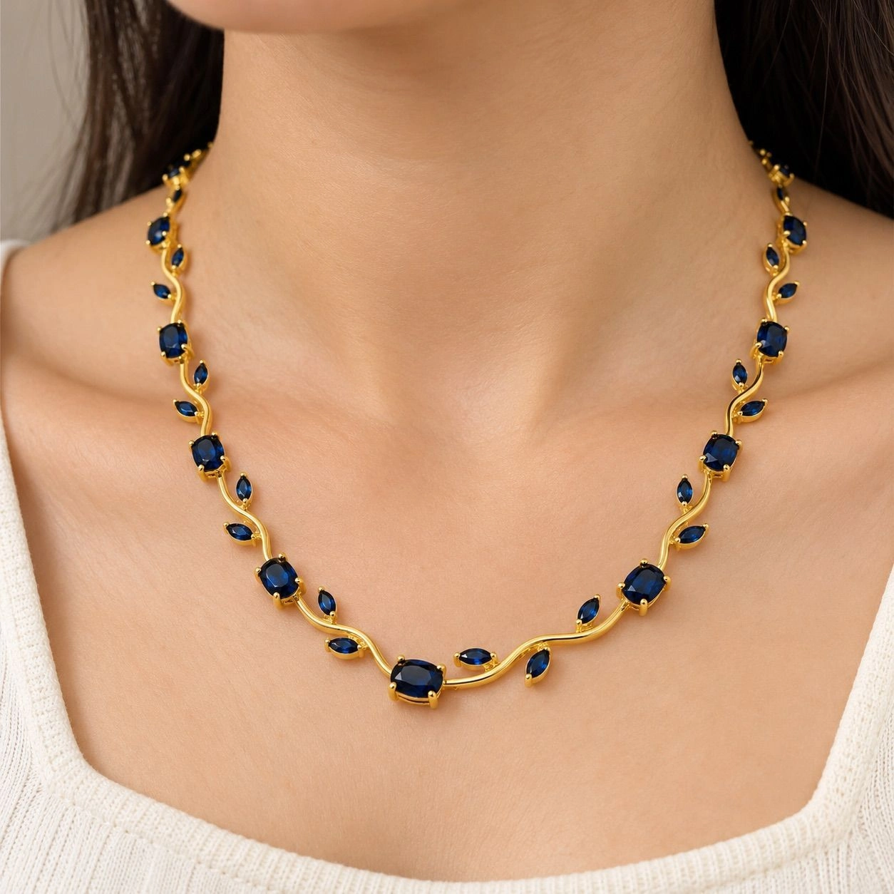 BLUE CRYSTAL TULIP FLORAL NECKLACE 1