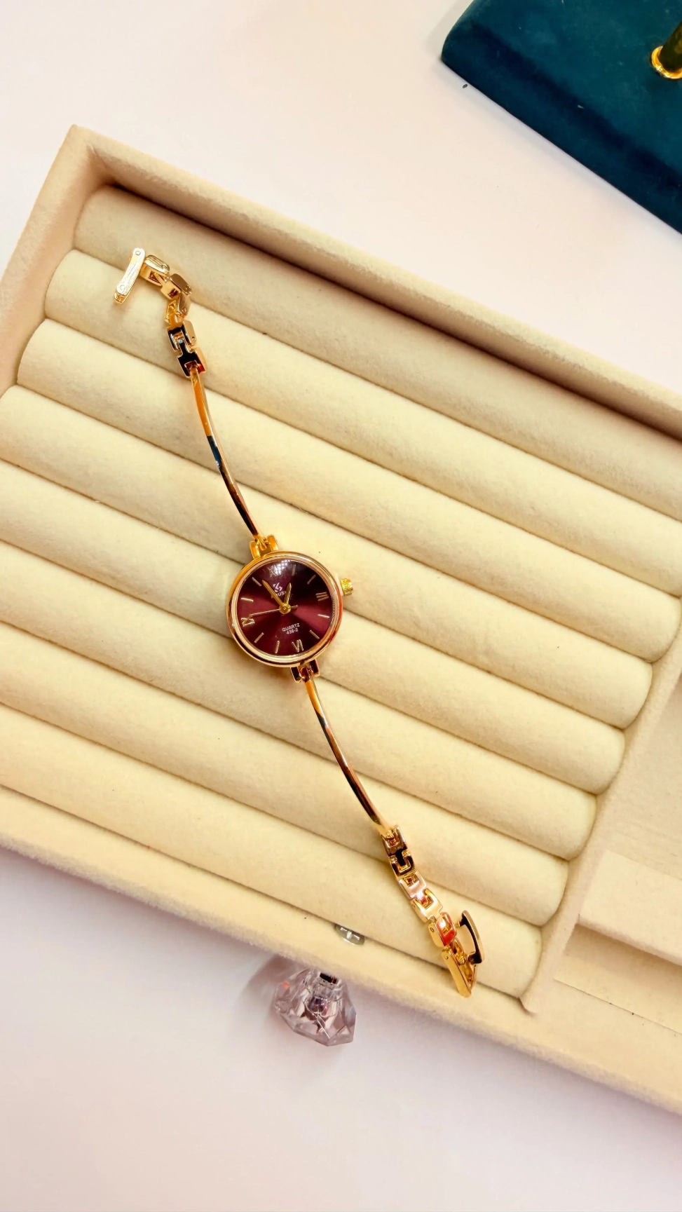 SLEEK WATCH MEROON