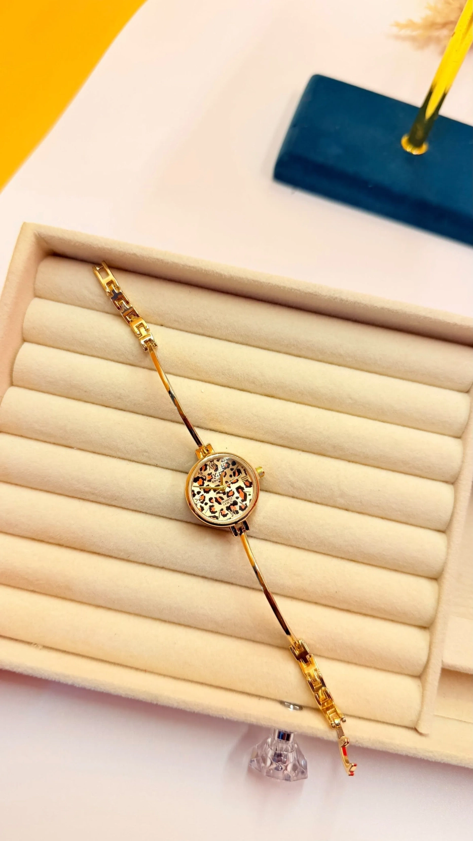 SLEEK WATCH LEOPARD