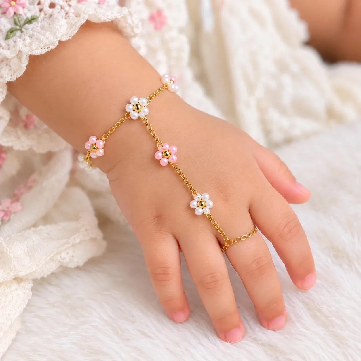 MINI BLOSSOM HAND CHAINS 2