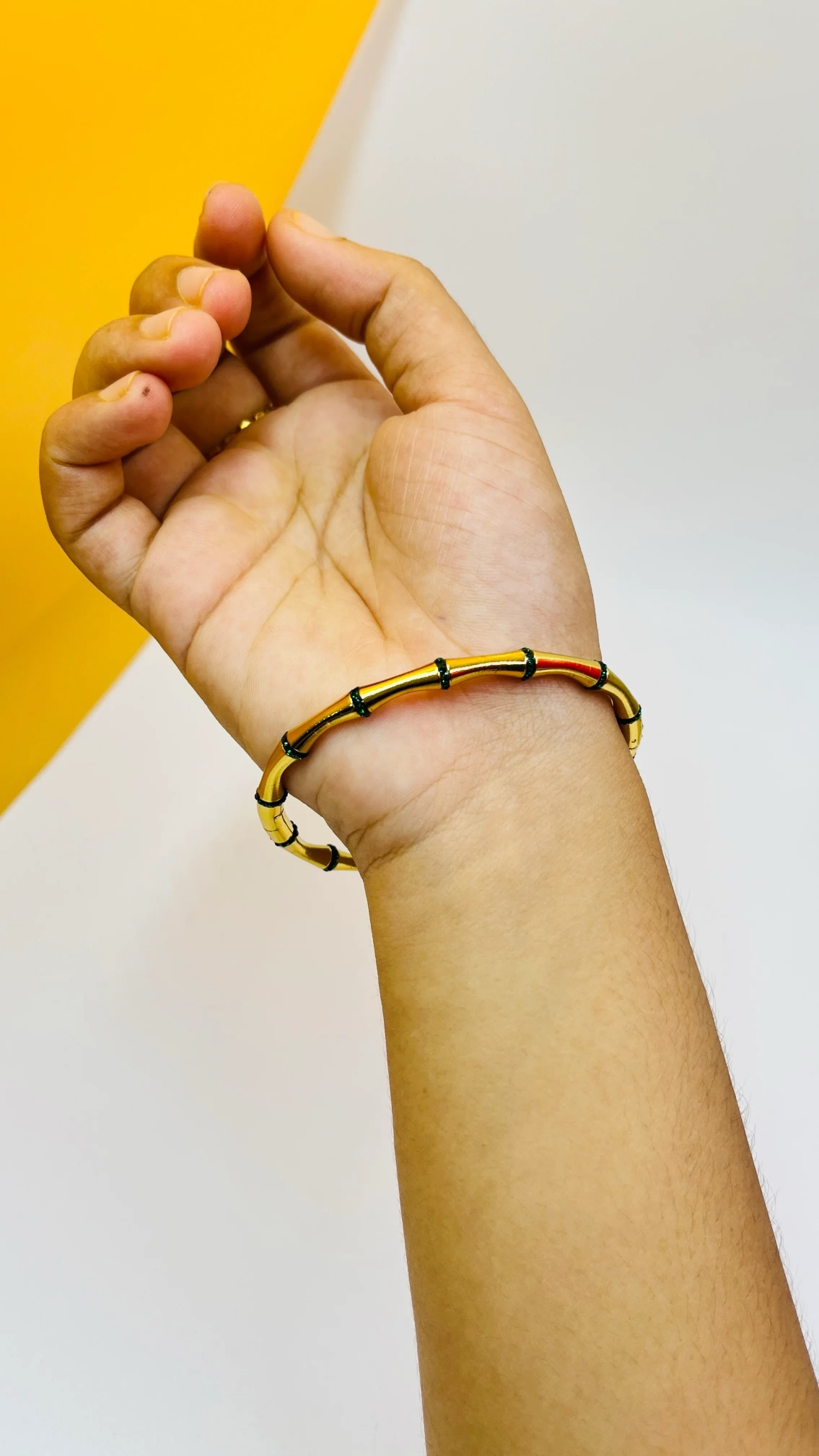 BAMBOO BANGLE GREEN STONE 2