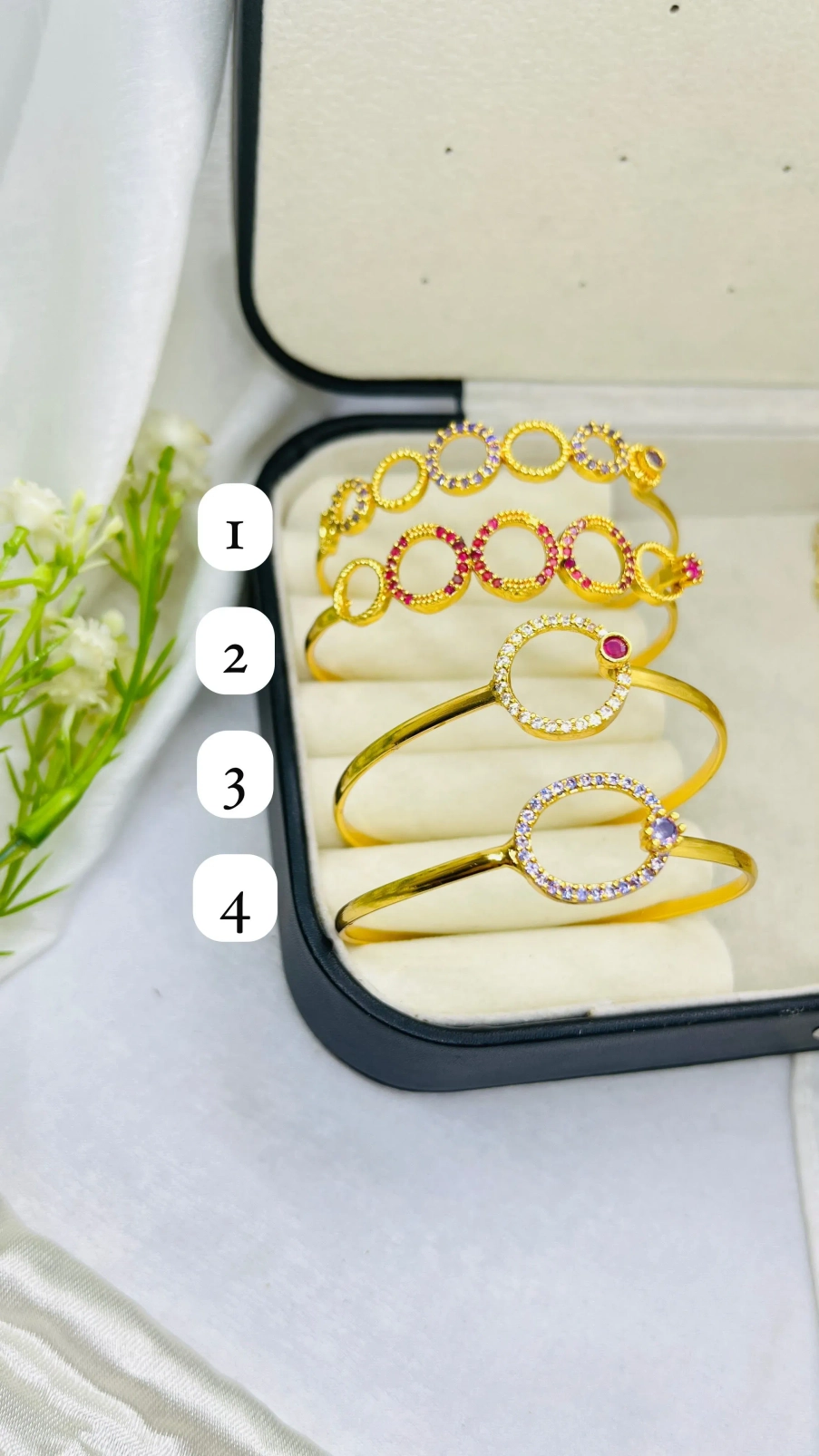 OPENABLE BANGLES