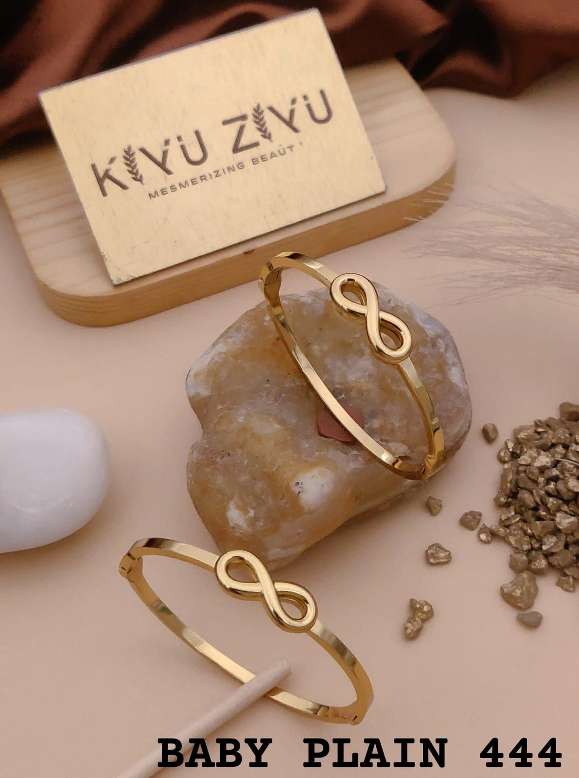 Infinity bangle
