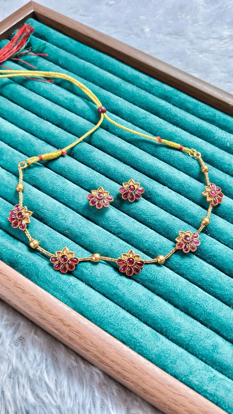 Gulabi floral choker set 2