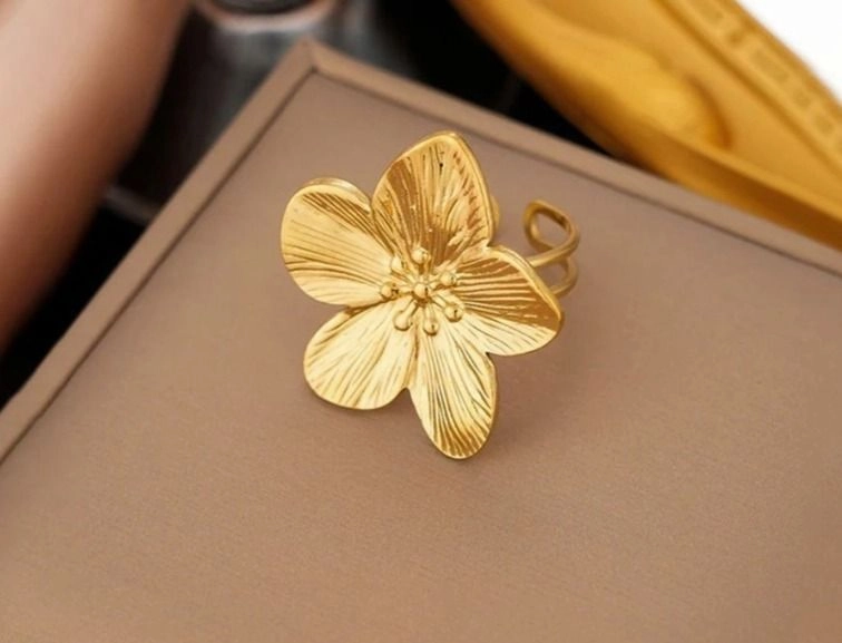 Floral theme ring 1