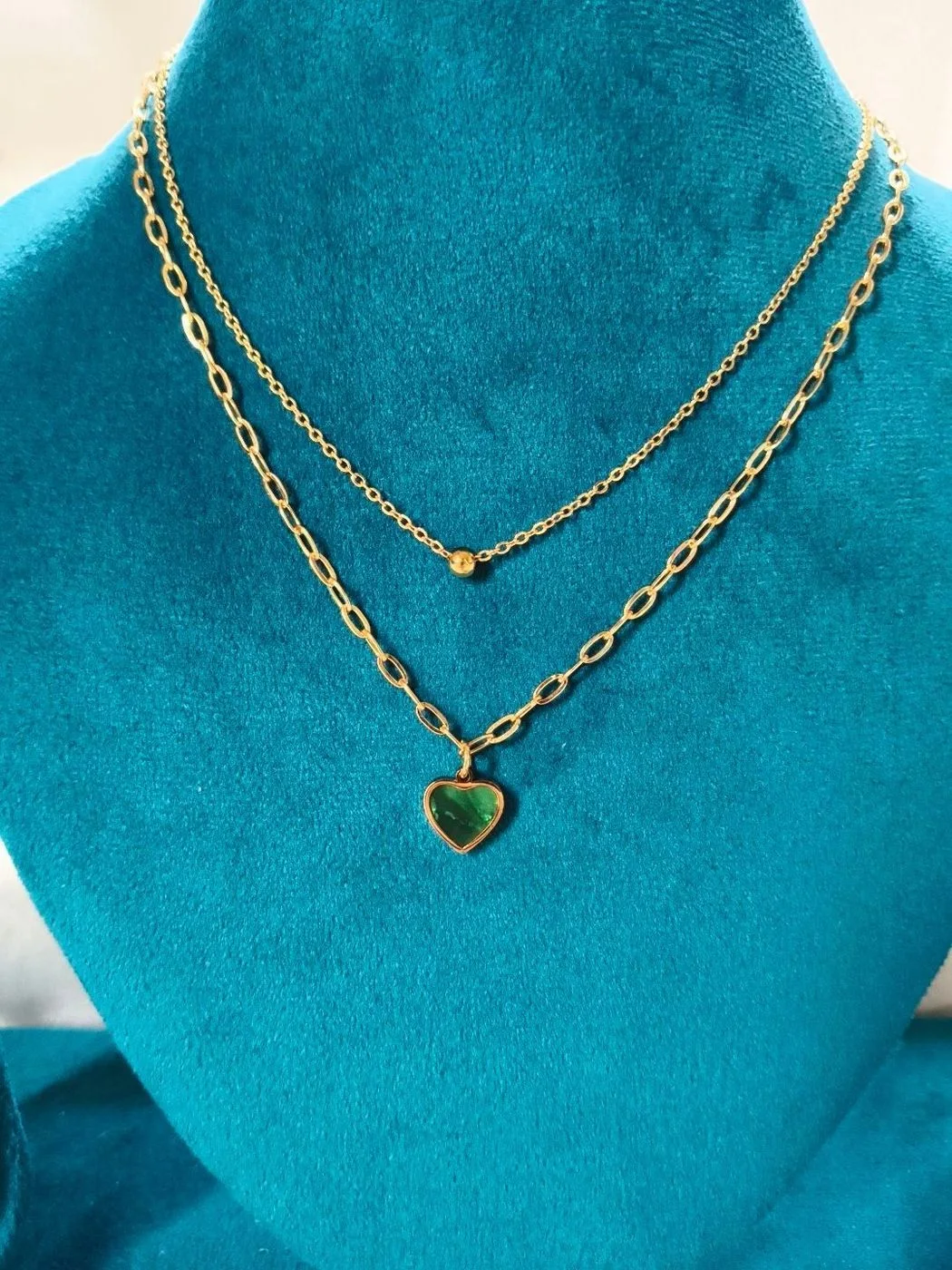 Double layer green pendent neckchain