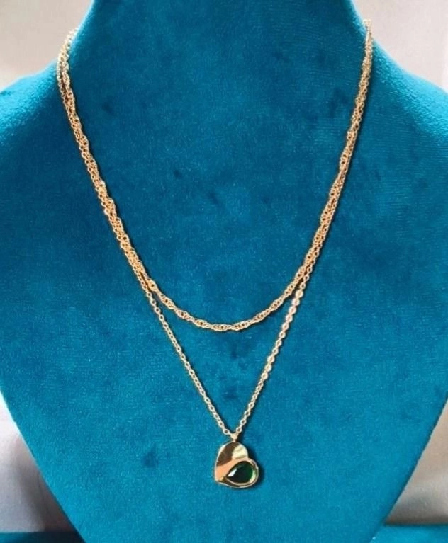 Double layer green heart pendant necklace