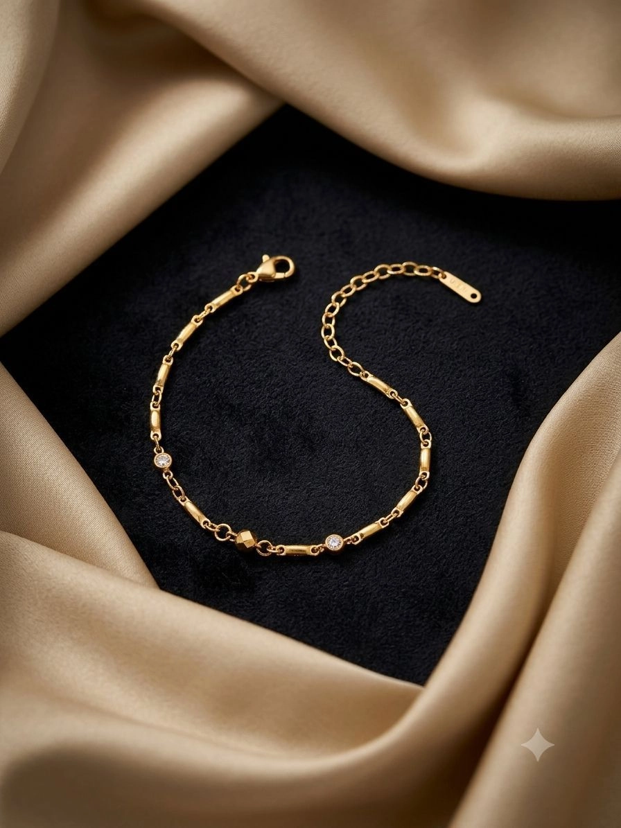 Minimal bracelet