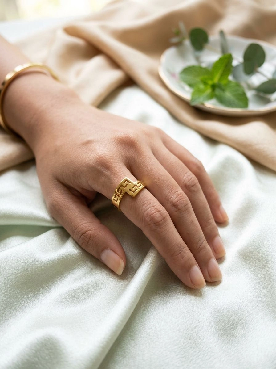 Antitarnish ring