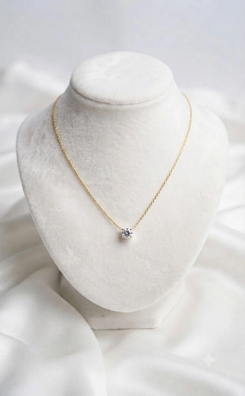 Solitaire pendant necklace