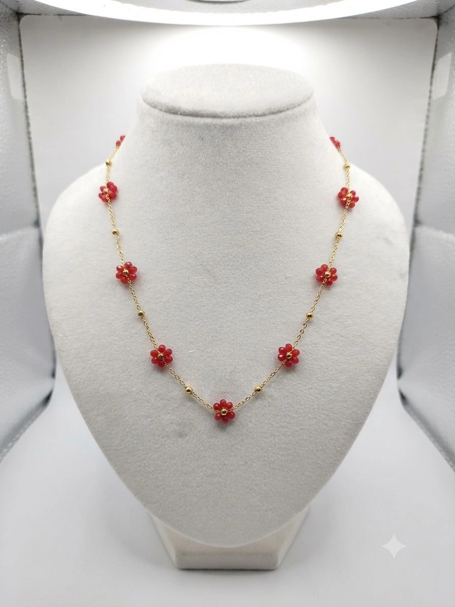 Daisy flower necklace 1