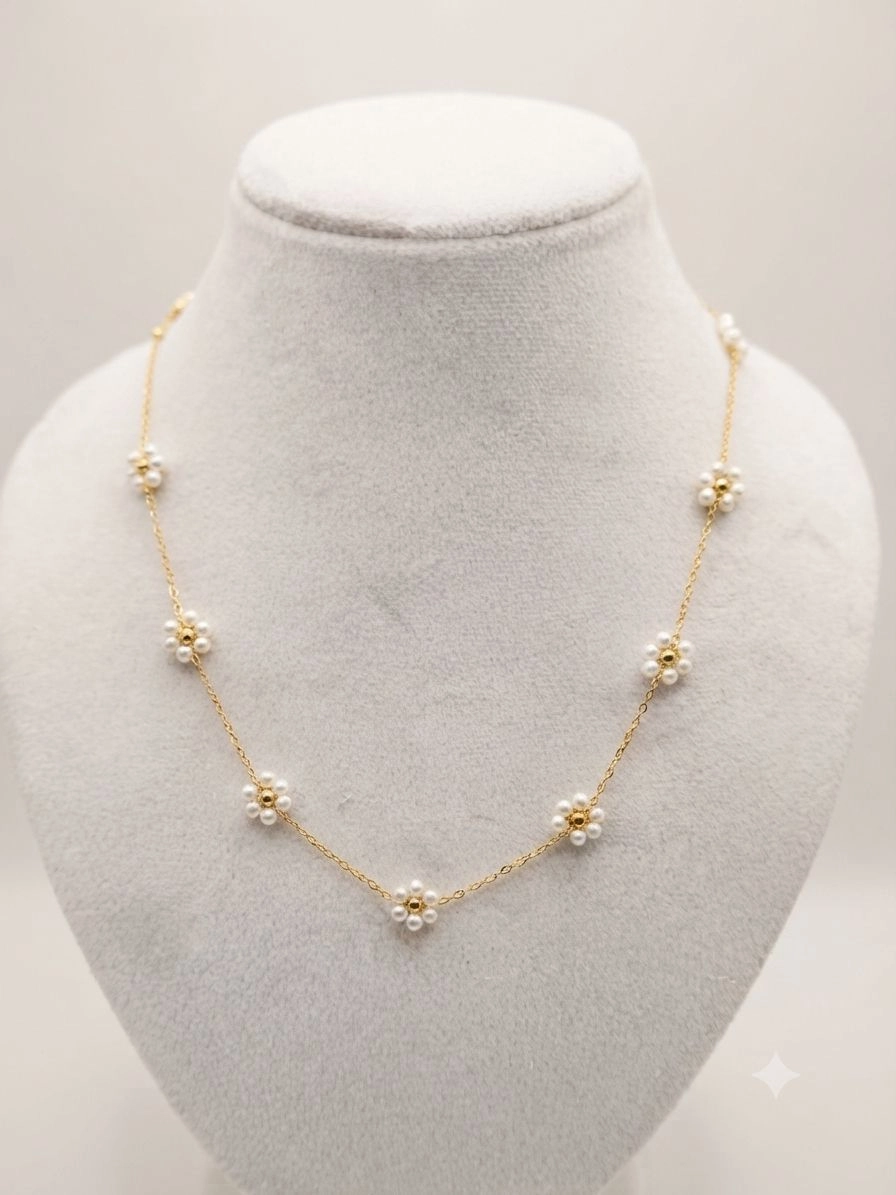 Daisy flower necklace 3