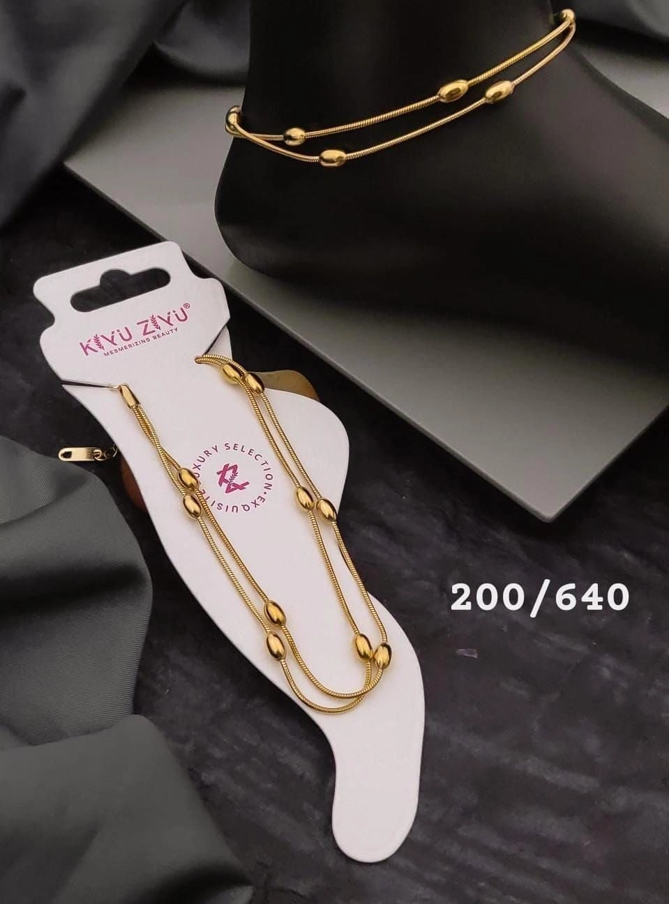 Double layered anklet