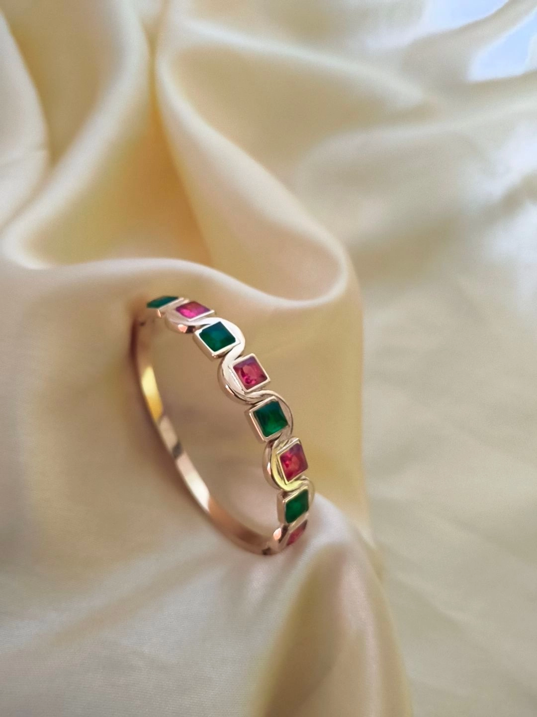 Red n green stone bangle(size 2.2)