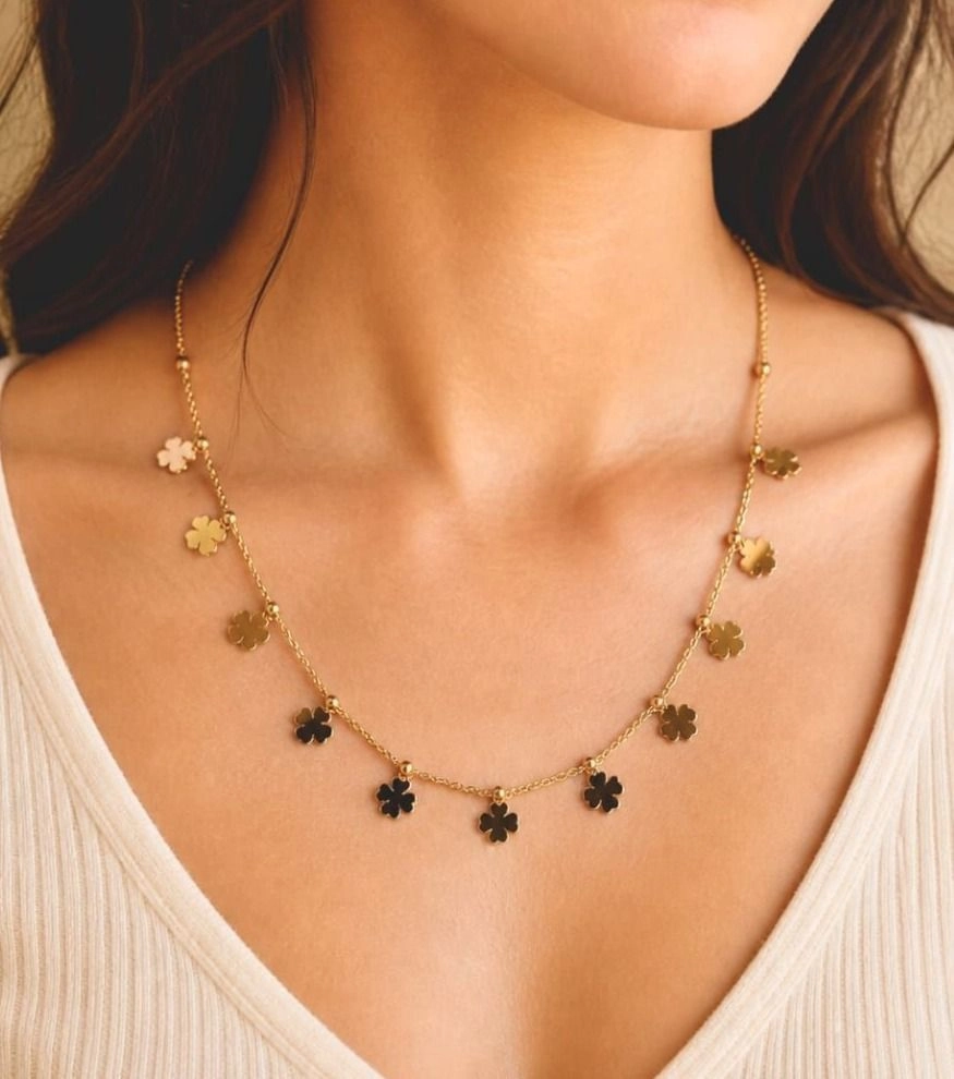 Antitarnish Necklace Four petal Flower