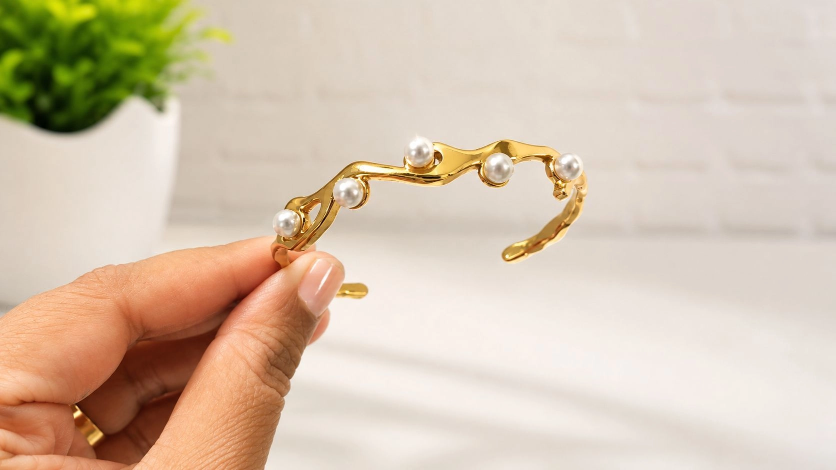 Antitarnish cuff Bangle 1
