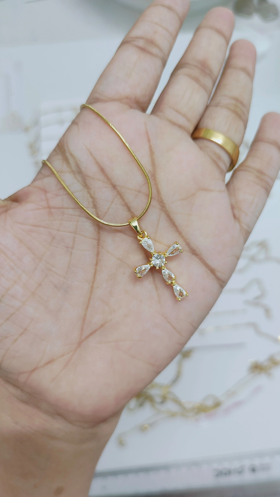 Antitarnish Cross Pendant AP34