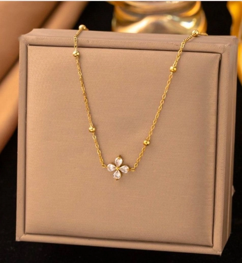 Antitarnish Flower Necklace AN45