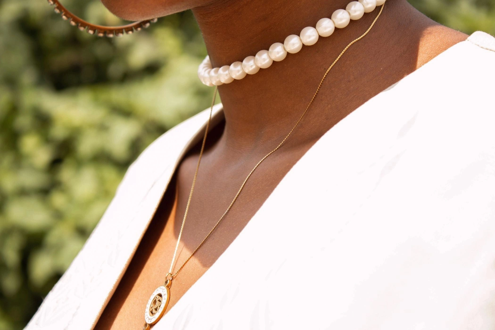 Neck chain