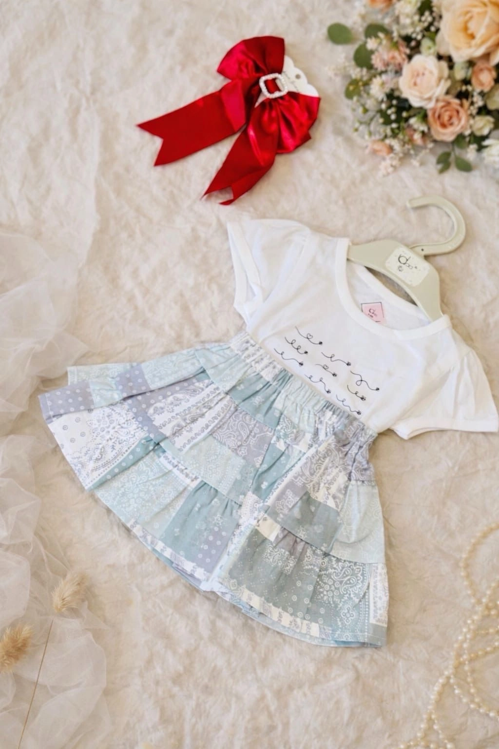 𝗦𝗸𝗶𝗿𝘁 𝗮𝗻𝗱 𝗧𝗼𝗽 𝗙𝗼𝗿 𝗕𝗮𝗯𝘆 𝗚𝗶𝗿𝗹 💕 Age group :- 0-36 months Material :- cotton & lycra 2