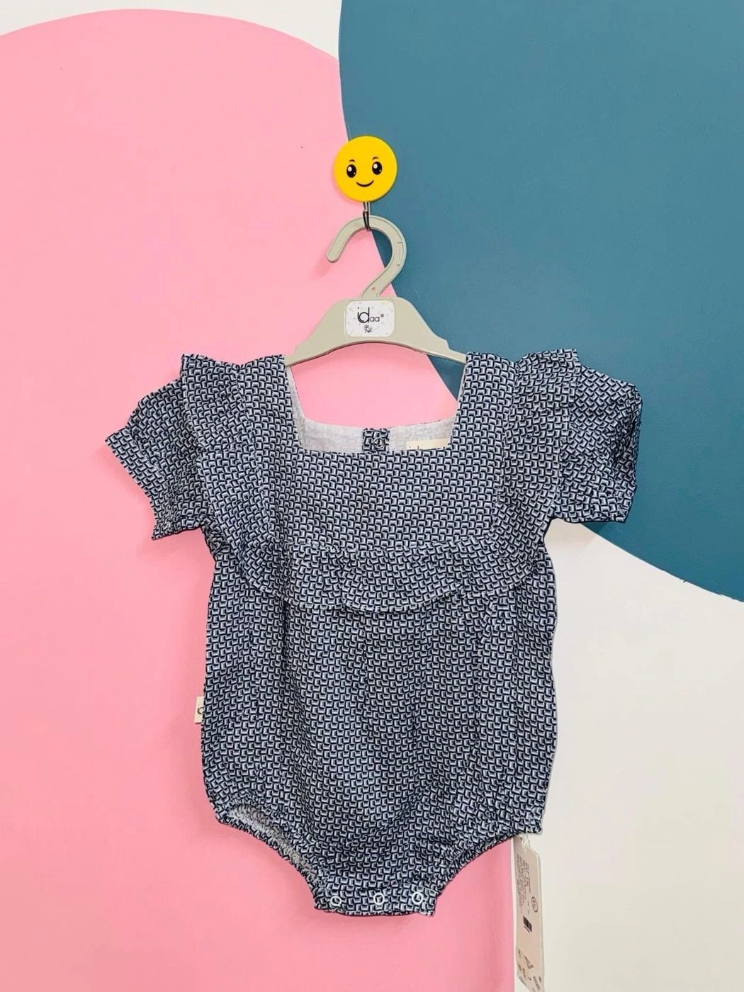𝗢𝗻𝗲𝘀𝗶𝗲𝘀 𝗙𝗼𝗿 𝗕𝗮𝗯𝘆 𝗚𝗶𝗿𝗹 💕 Age group :- 0-24 months Material :- cotton satin lycra