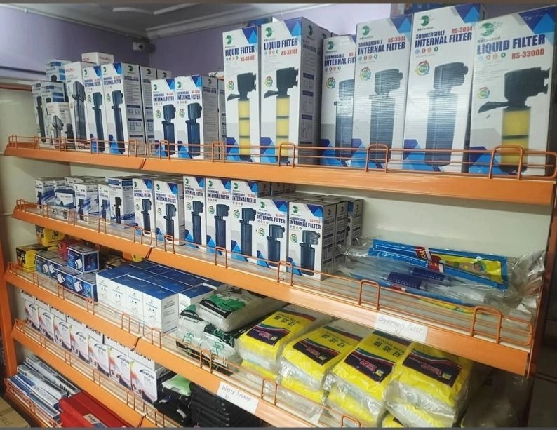 TROPICAL AQUARIUM ACCESSORIES