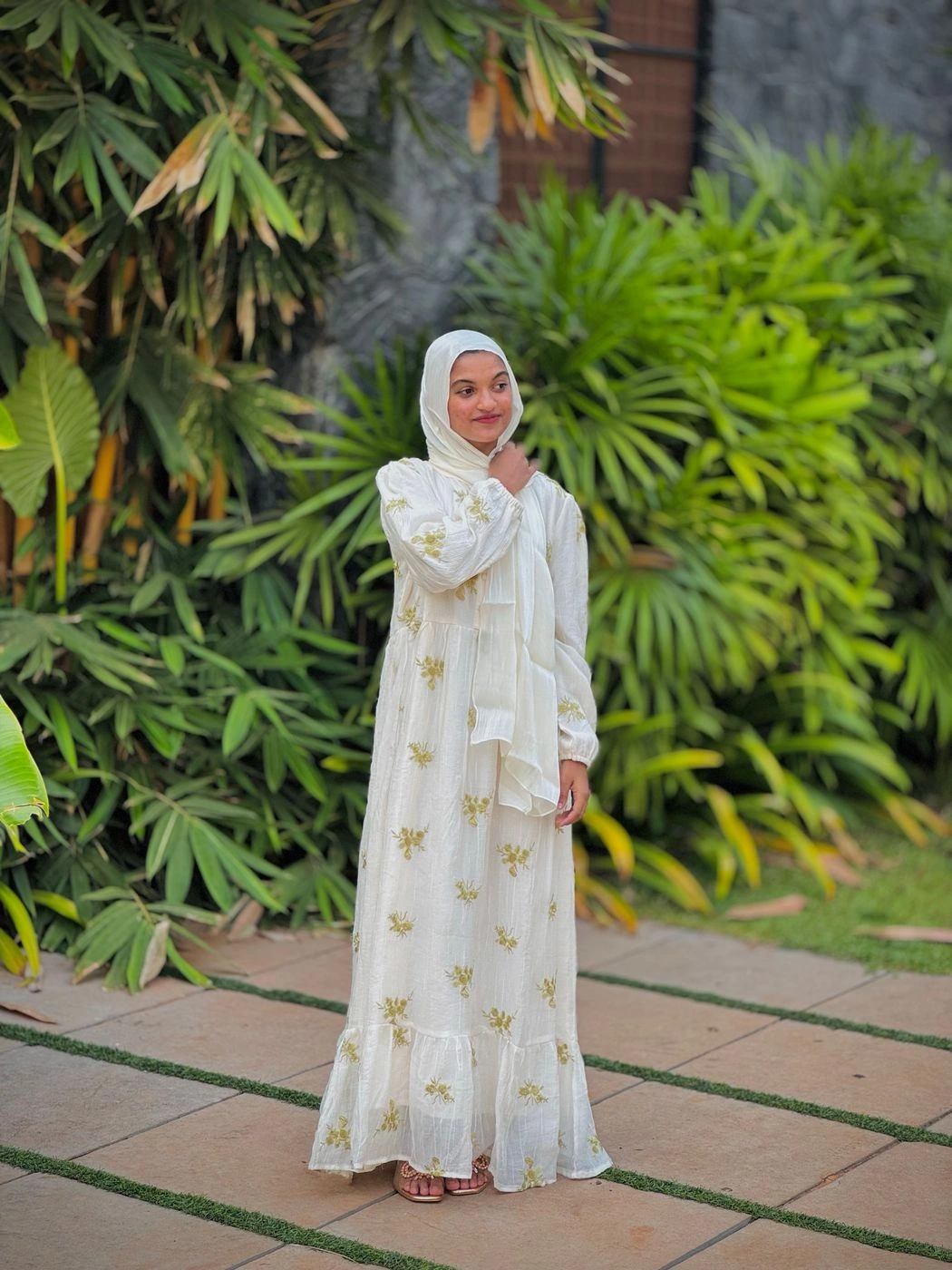 EMBROIDERY GOWN 2