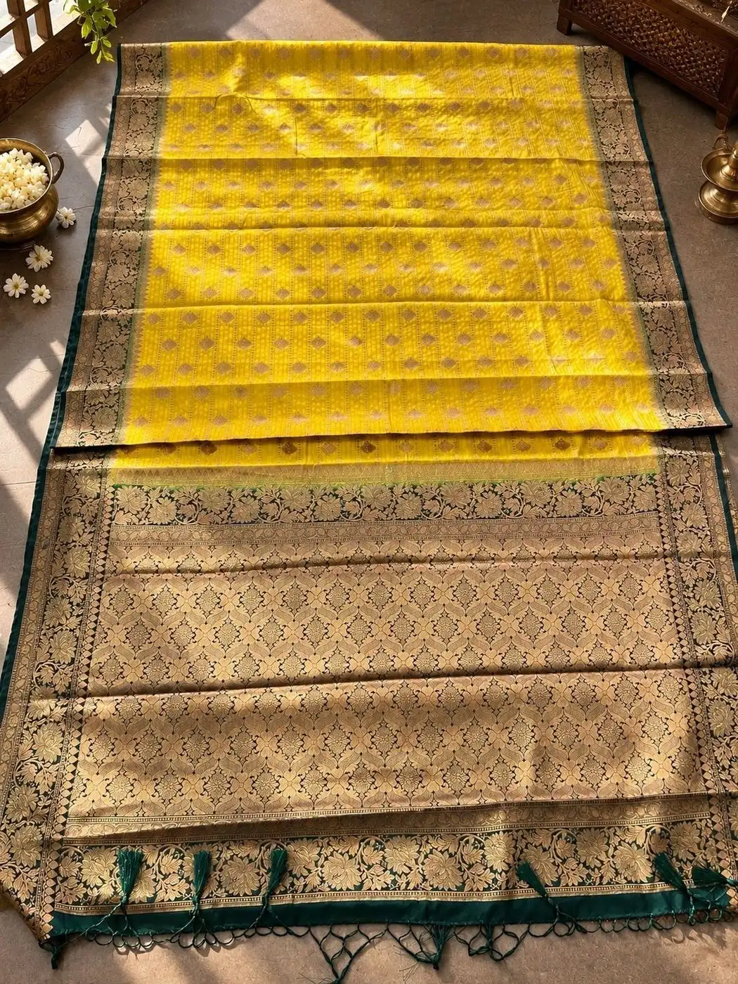 Semi Banarasi Yellow Bottle Green SS02 2