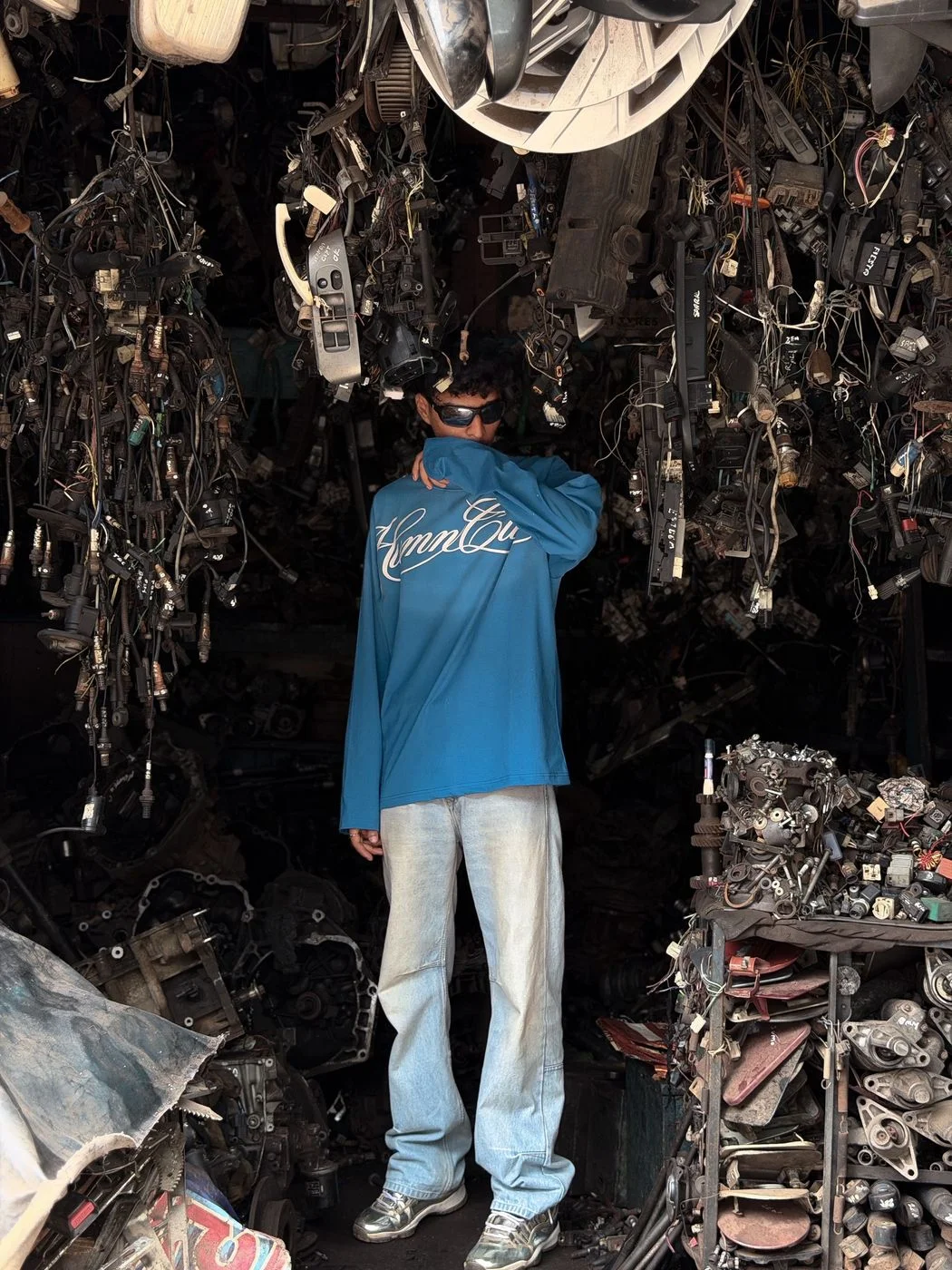HC 02 Signature Script Long Sleeveo Tee 1