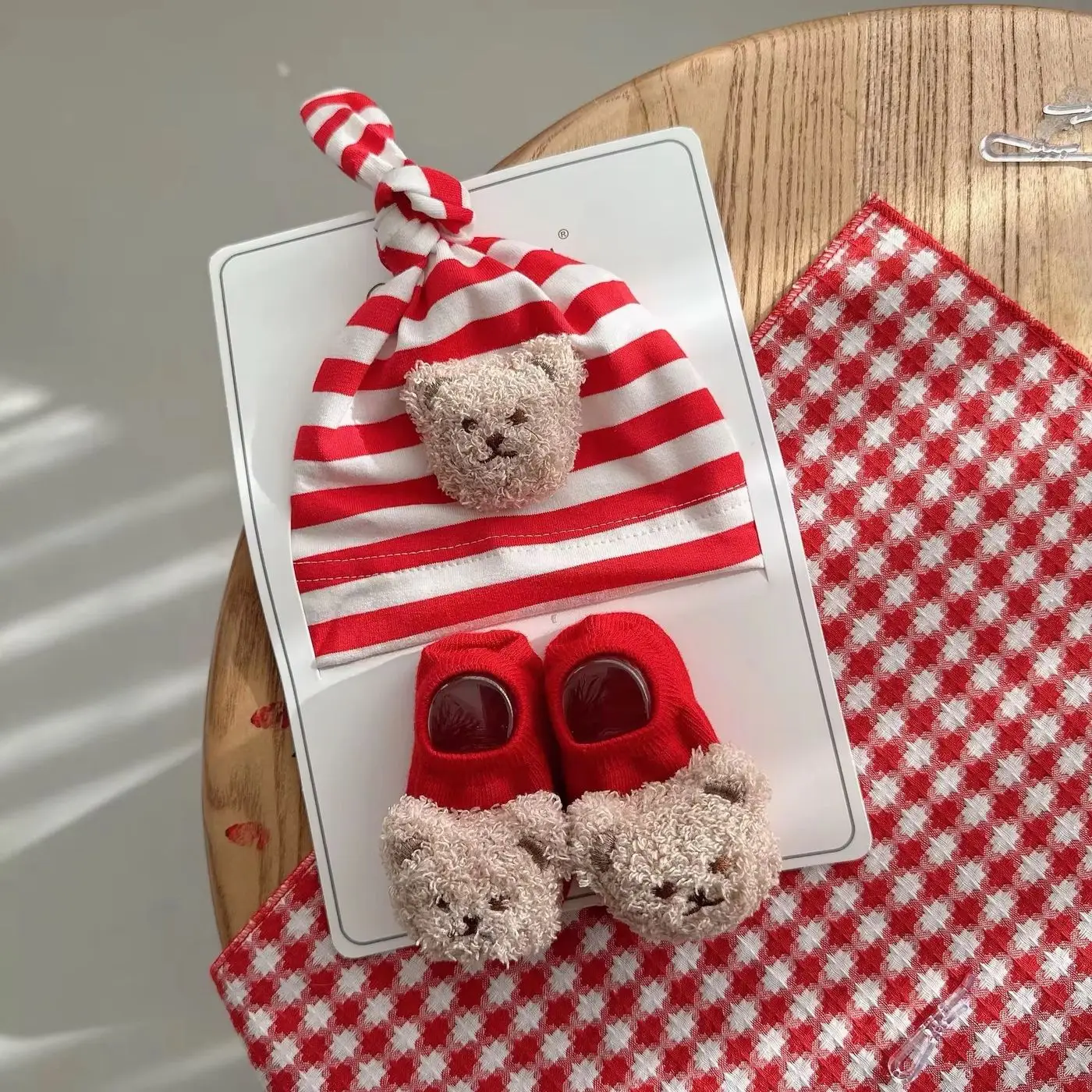 Teddy Bear Knot Cap and Booties Set