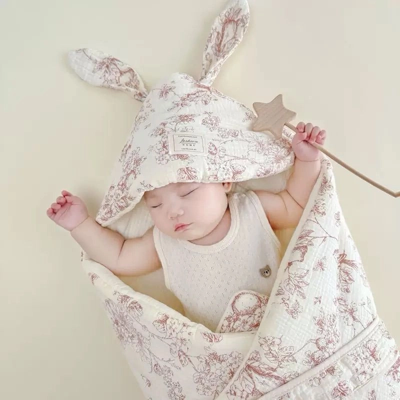 Muslin Hooded Quilted Blanket- Leaf Print 3